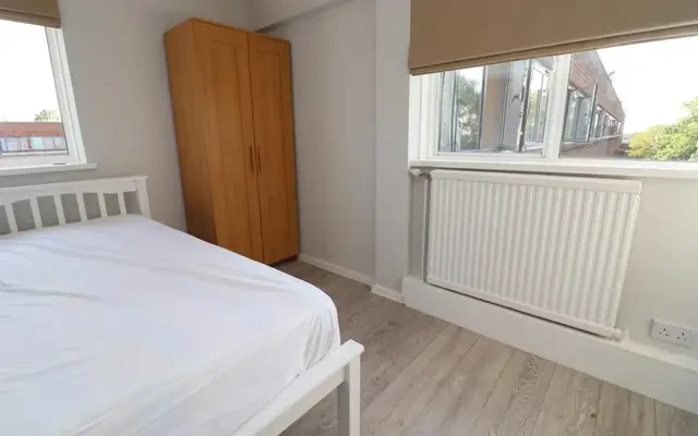 apartment in Ealing 3