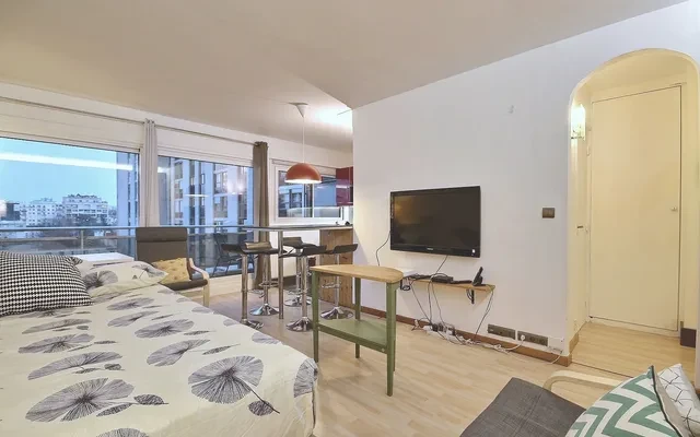Furnished Studio Apartment for Rent - 30m² - Business - Paris 3
