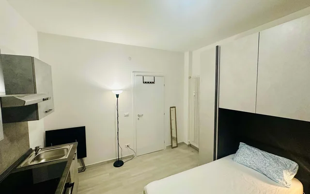 Apartment in Via Giuseppe Dozza, Bologna for 18 m² 1
