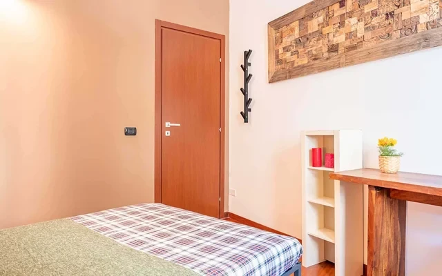 VIA SANTA RITA DA CASCIA 35 <br> PRIVATE ROOM S1 4