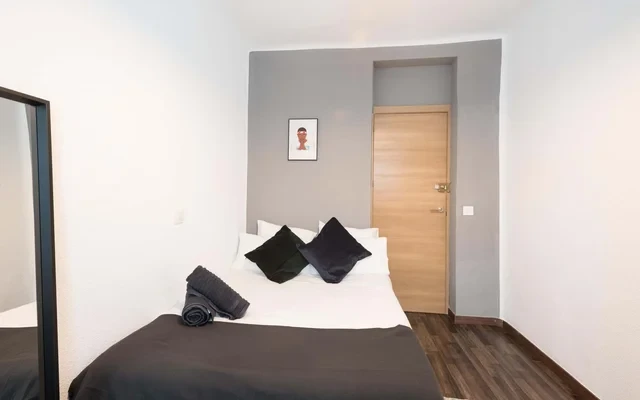 Calle Canos del Peral 6 5 DerES-15-006-001H 2