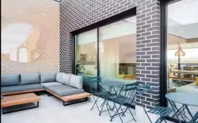 residence near Avenida del Talgo, 3 0