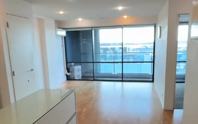 18 Beach Road 0