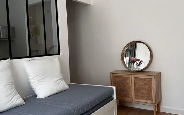 Issy-les-Moulineaux 92e·17m²·F1·Studio·With furniture 2
