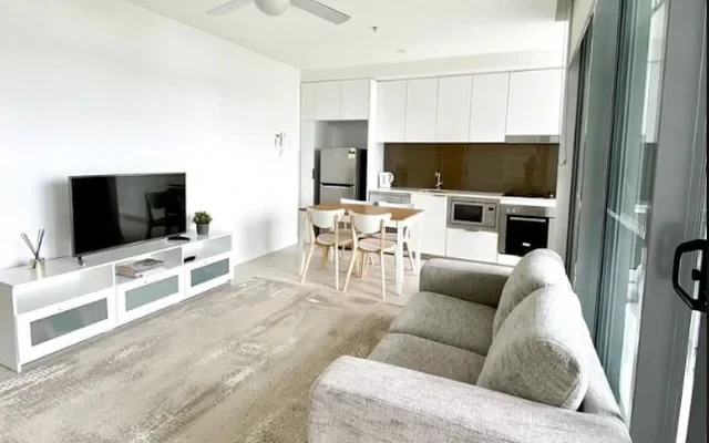 348 Water St 4