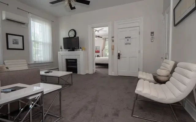423 S. Highland Avenue 4