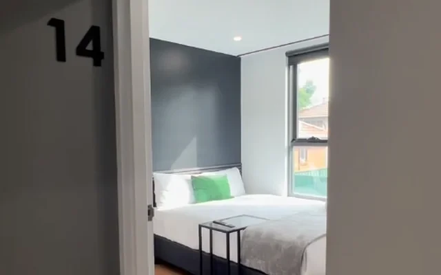 OTTO Newtown 4