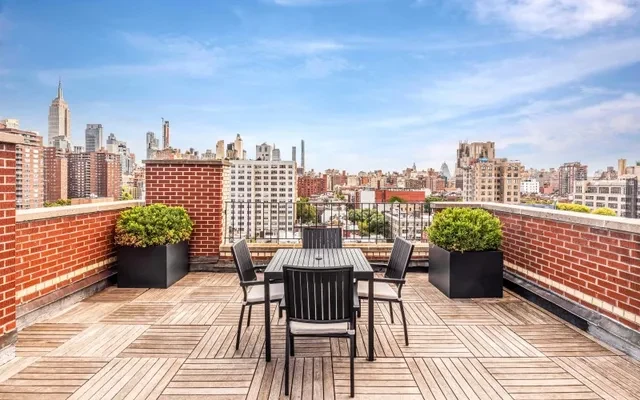 433 West 21st Street 3