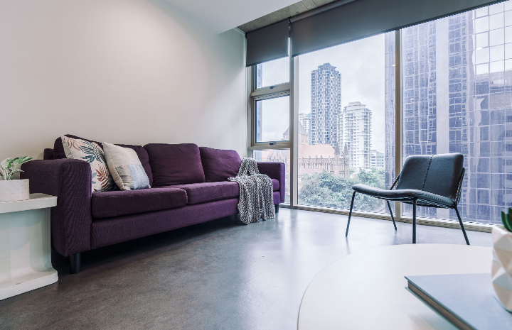 Queen Room in 5-Bed Apartment