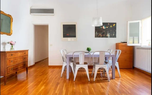 Apartment in Via del Parione, Firenze for 100 m² with 3 bedrooms 4