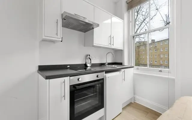 Stanwick Road, West Kensington 2