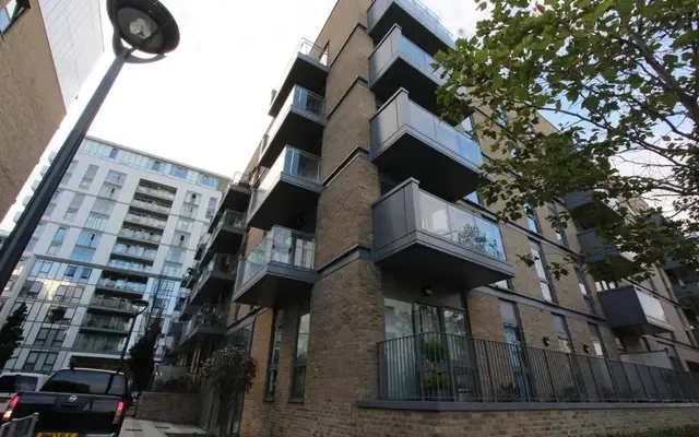 apartment in Poplar 0