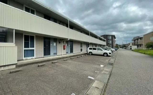 レオパレス華 - ที่พักนักศึกษาในเฮอเป่ยกุน จิ่นป่าน町 - 203号房间(带餐厅/独立厨房)