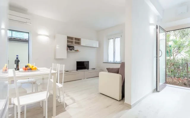 Stibbert Apartment 0