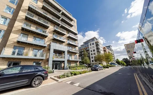 East Drive 14826# 3
