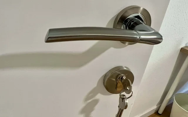 Calle Desiderio Escosura Zaragoza 50005 Spain 0