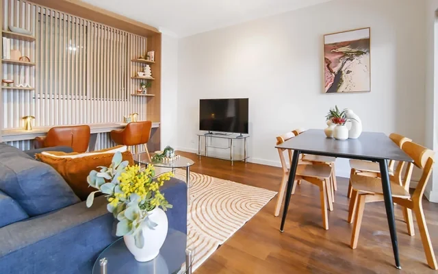 Oliver’s place 4