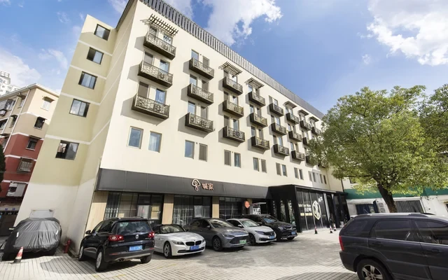 Jinshajiang Road Subway Station Store -- CJIA Apartment 0