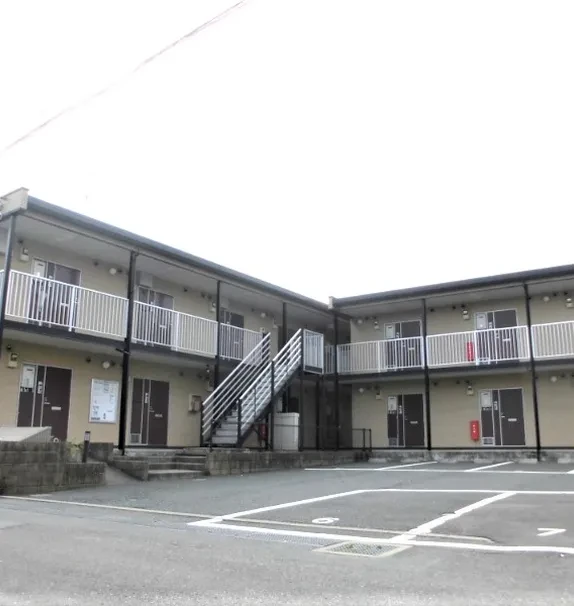 レオパレスジャルダン