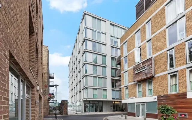 Bermondsey Wall West 13444# 0