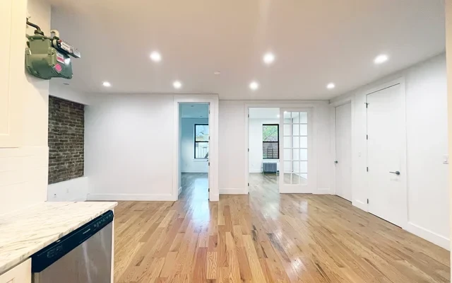 684 Riverside Drive 2