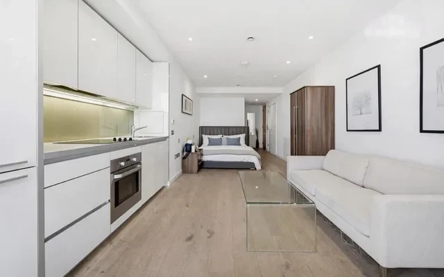 LH-Strata SE1 - London student accommodation