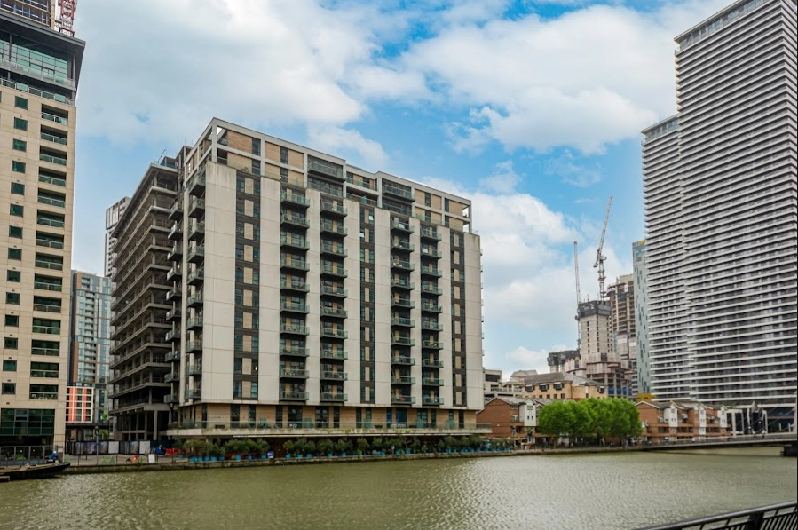 South Quay Serviced Apartments 3