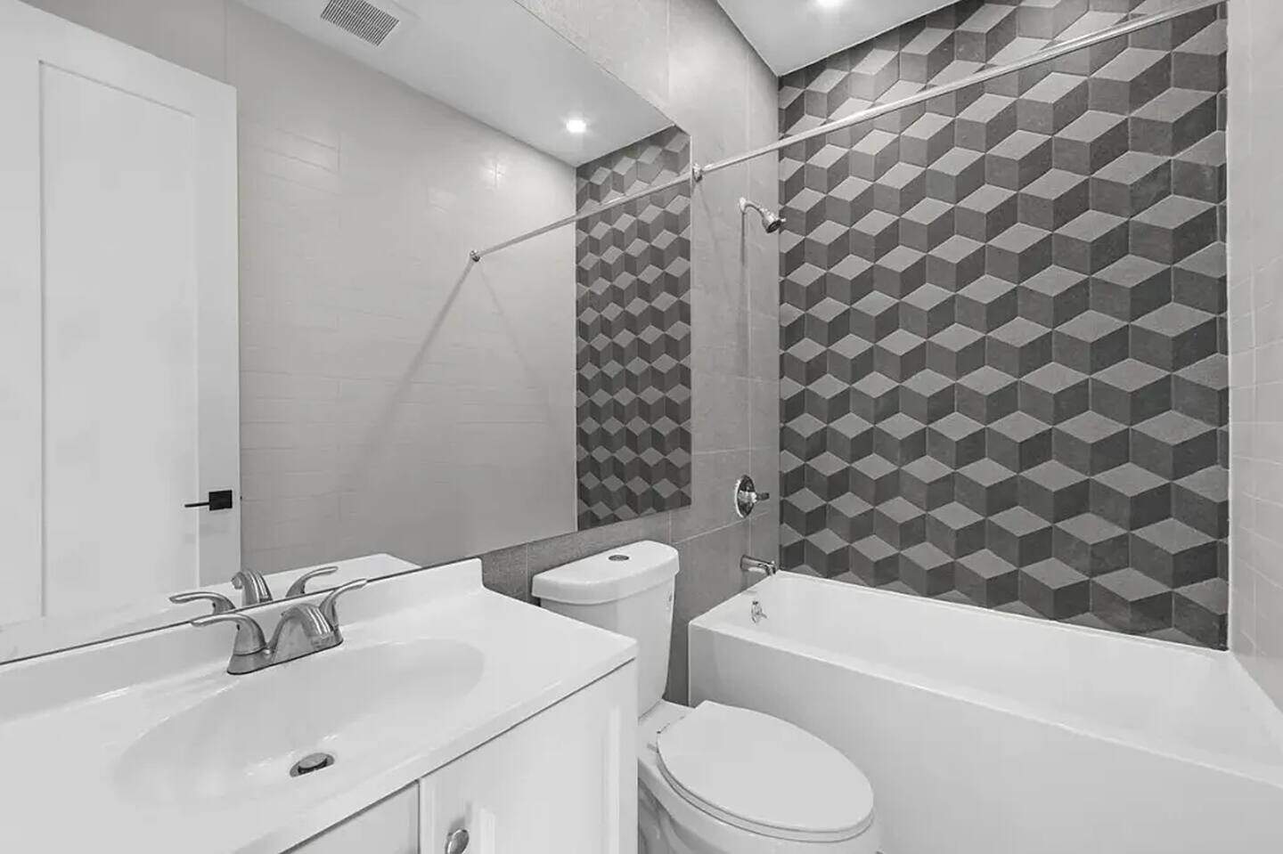 763 Park Avenue, Brooklyn 3
