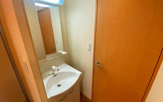 レオパレスグリーンヒル - Omaezaki student accommodation - 203号房间(带客厅/餐厅/独立厨房)