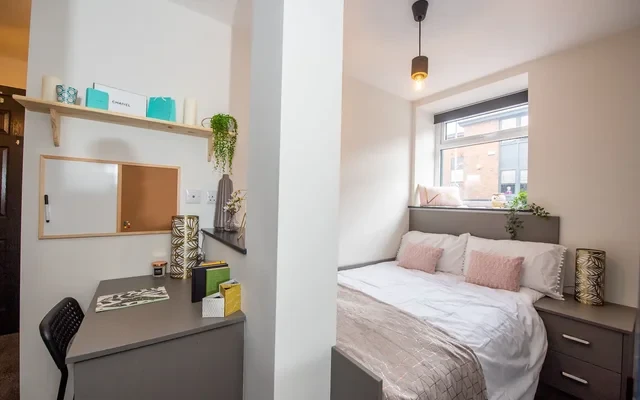 Parr Court 1