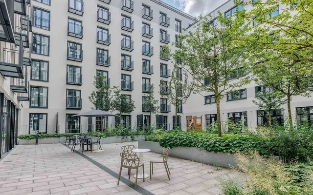 THE FIZZ Berlin Friedrichshain 3