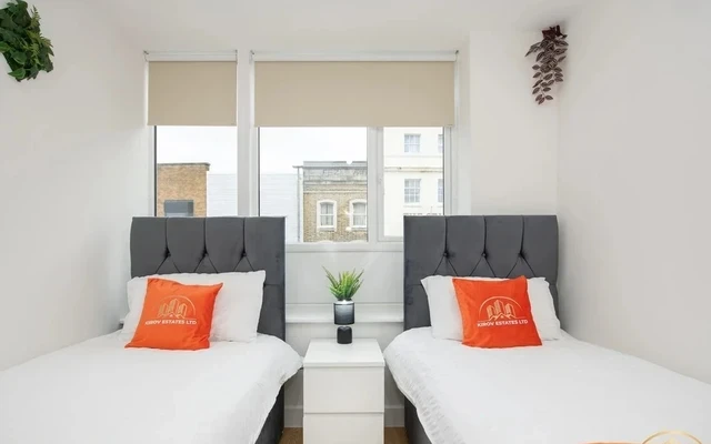 Hephaestus Apartment - The Craftsman of Town 1