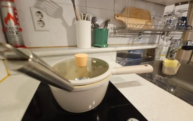 8min walk to  Hongdae/Yonsei Yniv. Comfy Corner 1