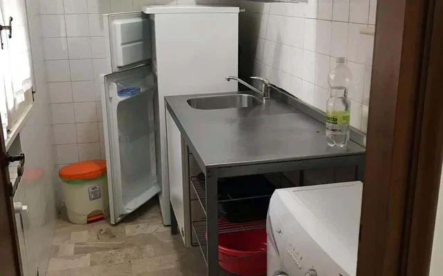 Apartment in Via Genova, Venezia for 30 m² 3