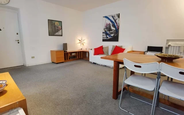 Appartamento in Via Garibaldi - zona Brera (GARIBALDI35) 0