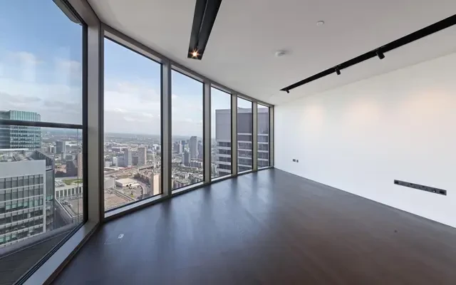 One Park Drive, Canary Wharf London, E14 9AT 3