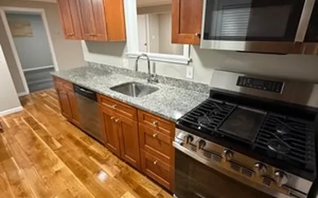 23 Roughan St., #1, Revere - リヴェールの学生向け宿泊施設 - 3 Beds / 1 Bath