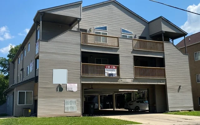 808 W Illinois Urbana IL – Studentenunterkunft in Urbana