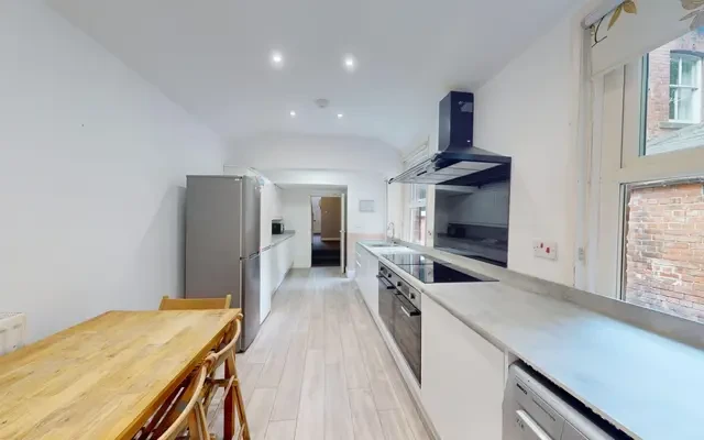5 Ravensworth Terrace 1