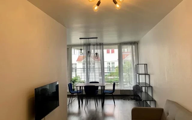 Karen - Ideales 2-Zimmer-Apartment mit Balkon im schoenen Schoeneberg von Berlin 3