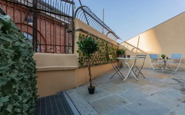 studio near Via Borgo Dora 4