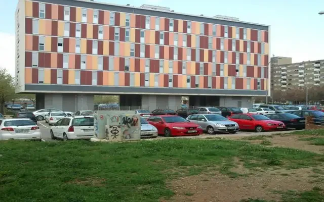 apartment near Carrer Algarve 3