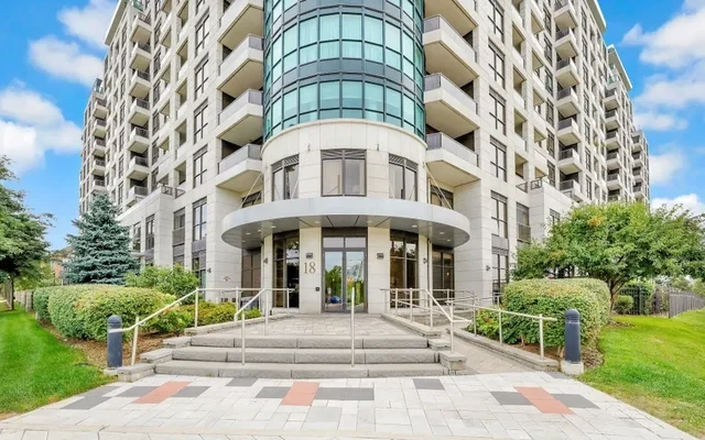 The Richmonde Condos 2