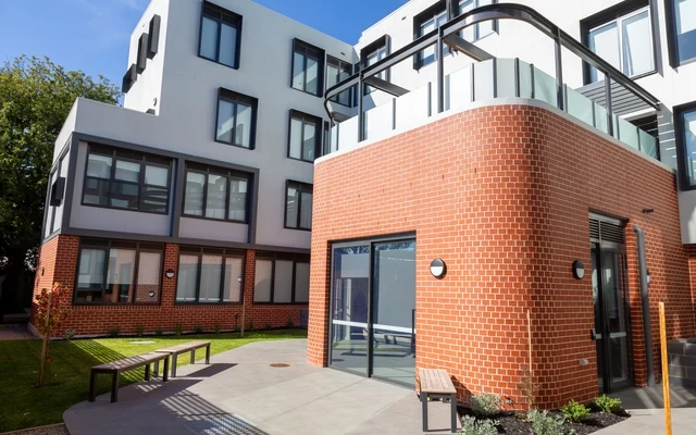965 Dandenong Road 3