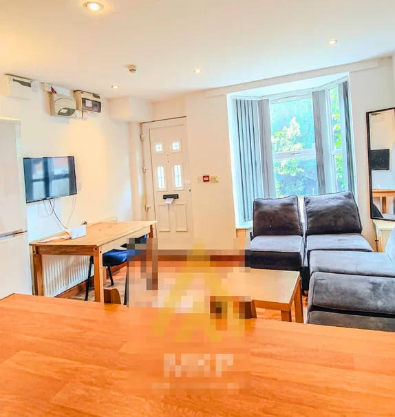 Entire Place·6B2B···9 Rose Cottage, Hubert Road