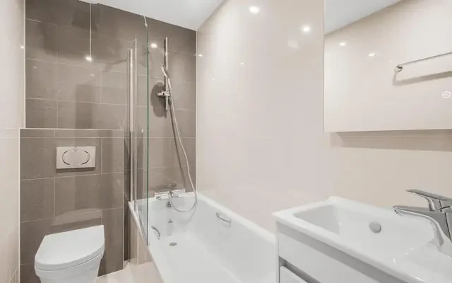 Gloucester Terrace, London, W2 3DH 3