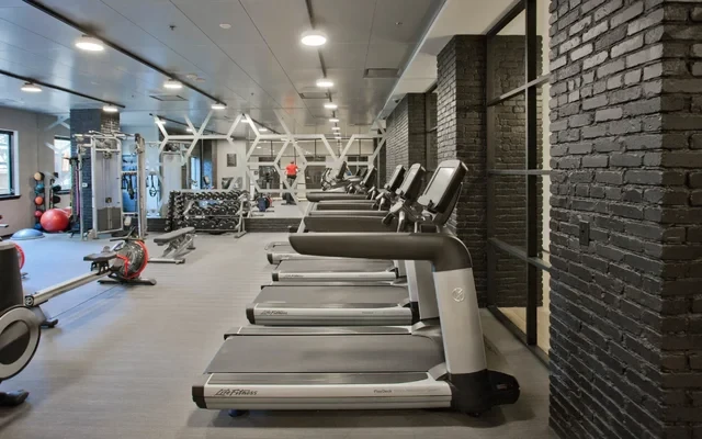 2201 Wilson Apartments 2