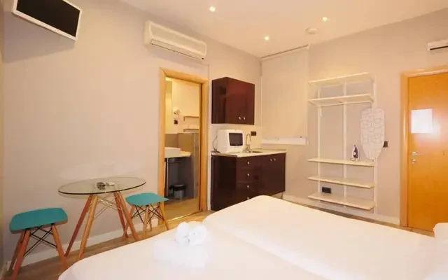 studio in Gothic Quarter 3