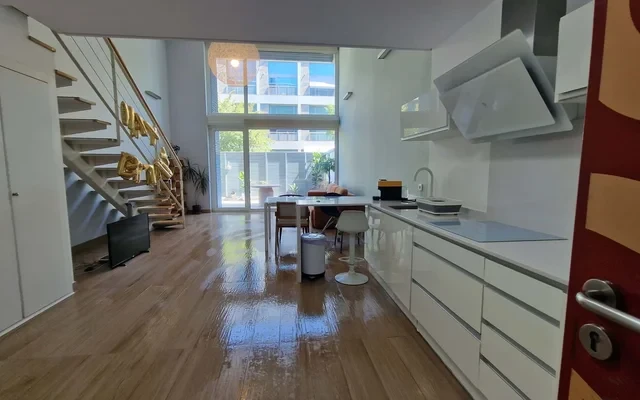 Apartamento en Calle de Julian Camarillo, Madrid 0