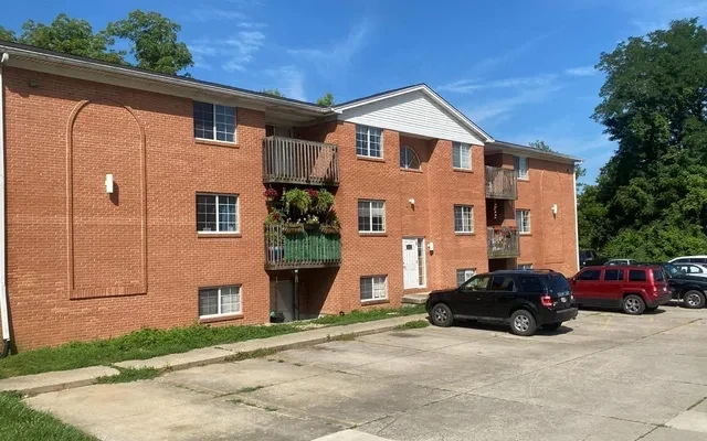 611 Kilgore Ave 1